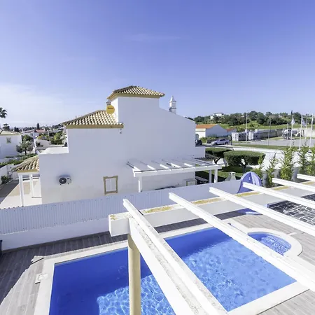 Menina By Ocvillas * アルブフェイラ