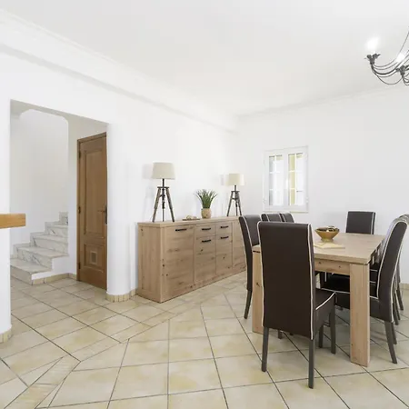 Menina By Ocvillas * 알부페이라